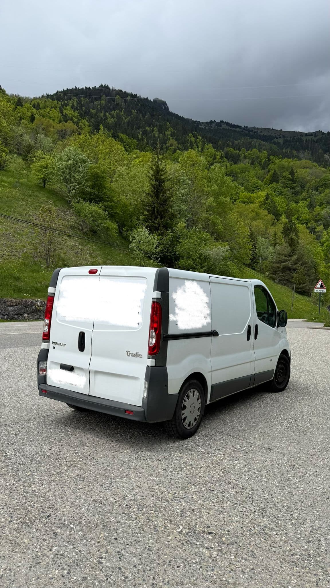 RENAULT Trafic